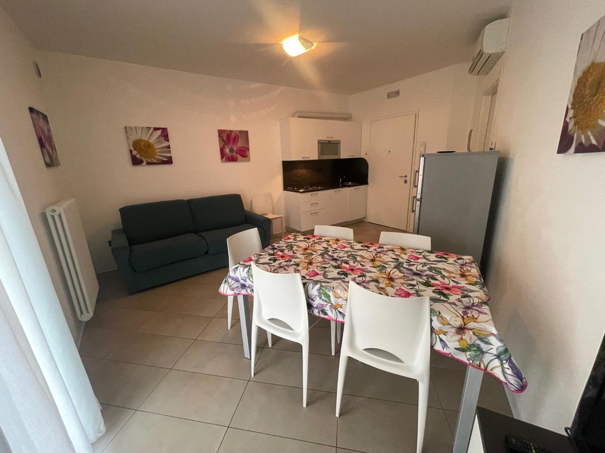 Marina - Agenzia Cocal * Caorle